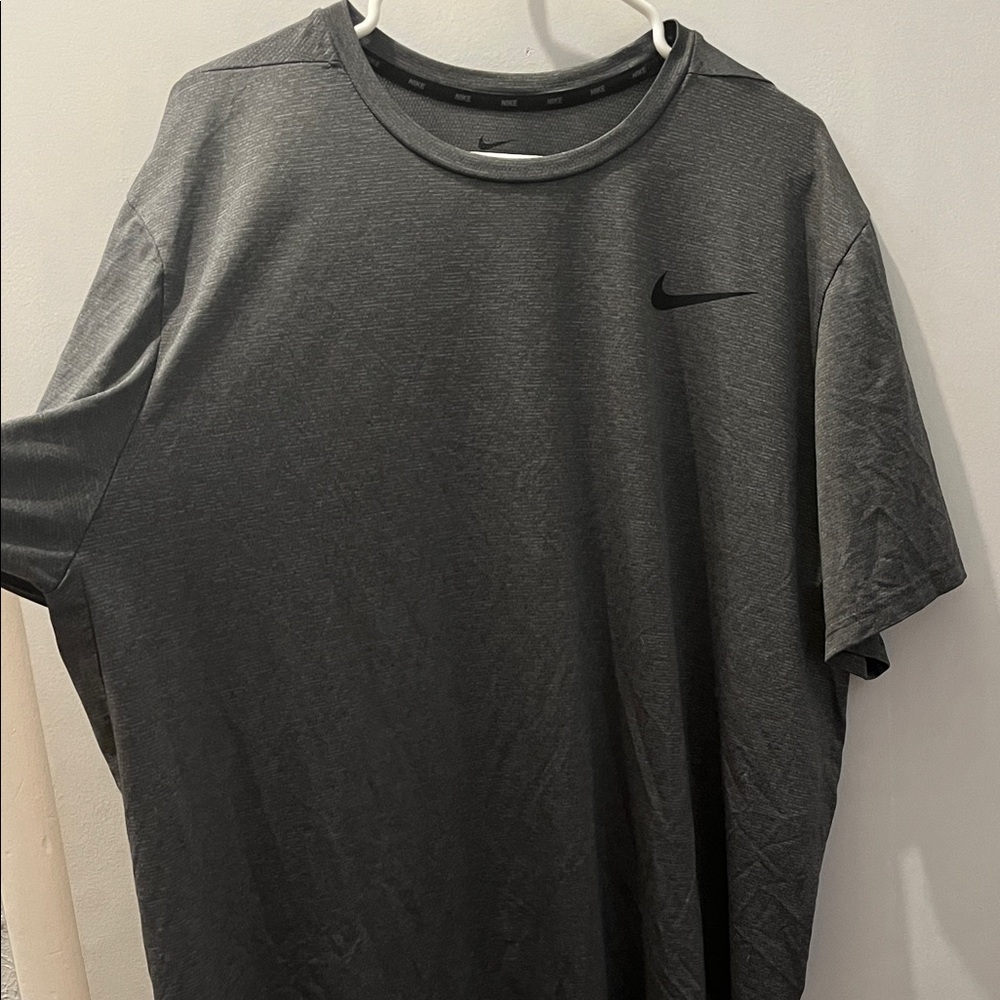 Nike Men's Charcoal Short Sleeve Tee